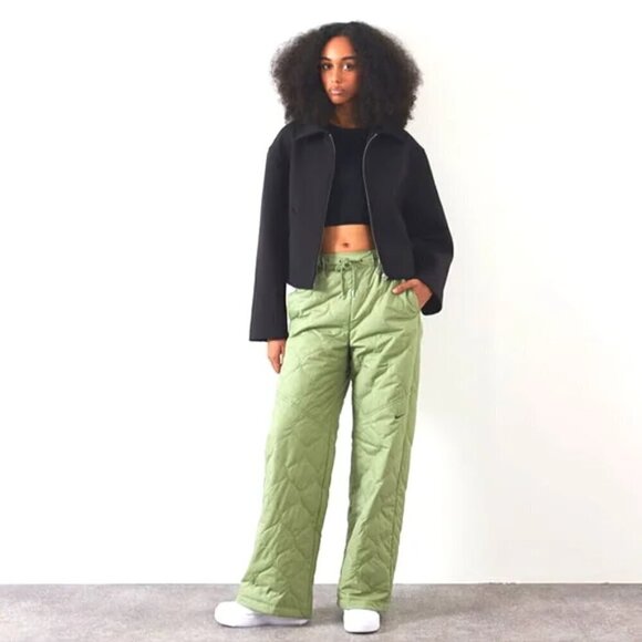 NWT Nike Sportswear Essential Quilted High Waisted Green Wide Leg Pants - Picture 5 of 9